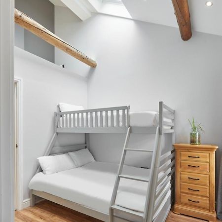 Host & Stay - The Old Jail Barber'S Shop Seamer Экстерьер фото